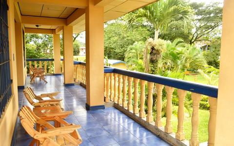 Mayol Lodge La Fortuna Bagian luar foto