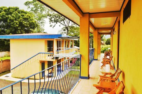 Mayol Lodge La Fortuna Bagian luar foto